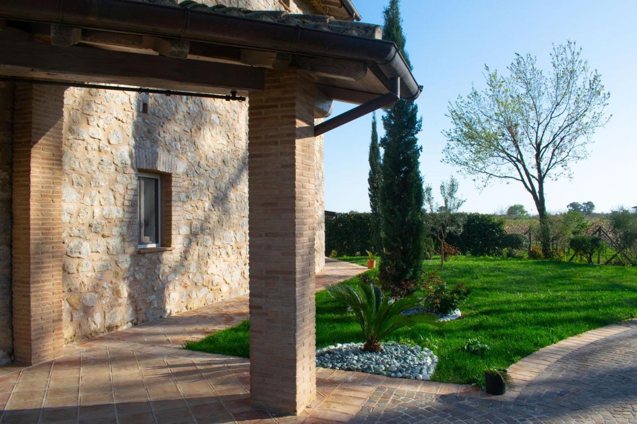 Camera Iris - B&B Antico Casale Monte San Biagio Exteriör bild